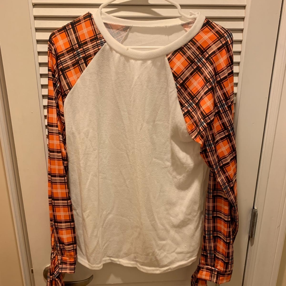 Womans long sleeve shirt